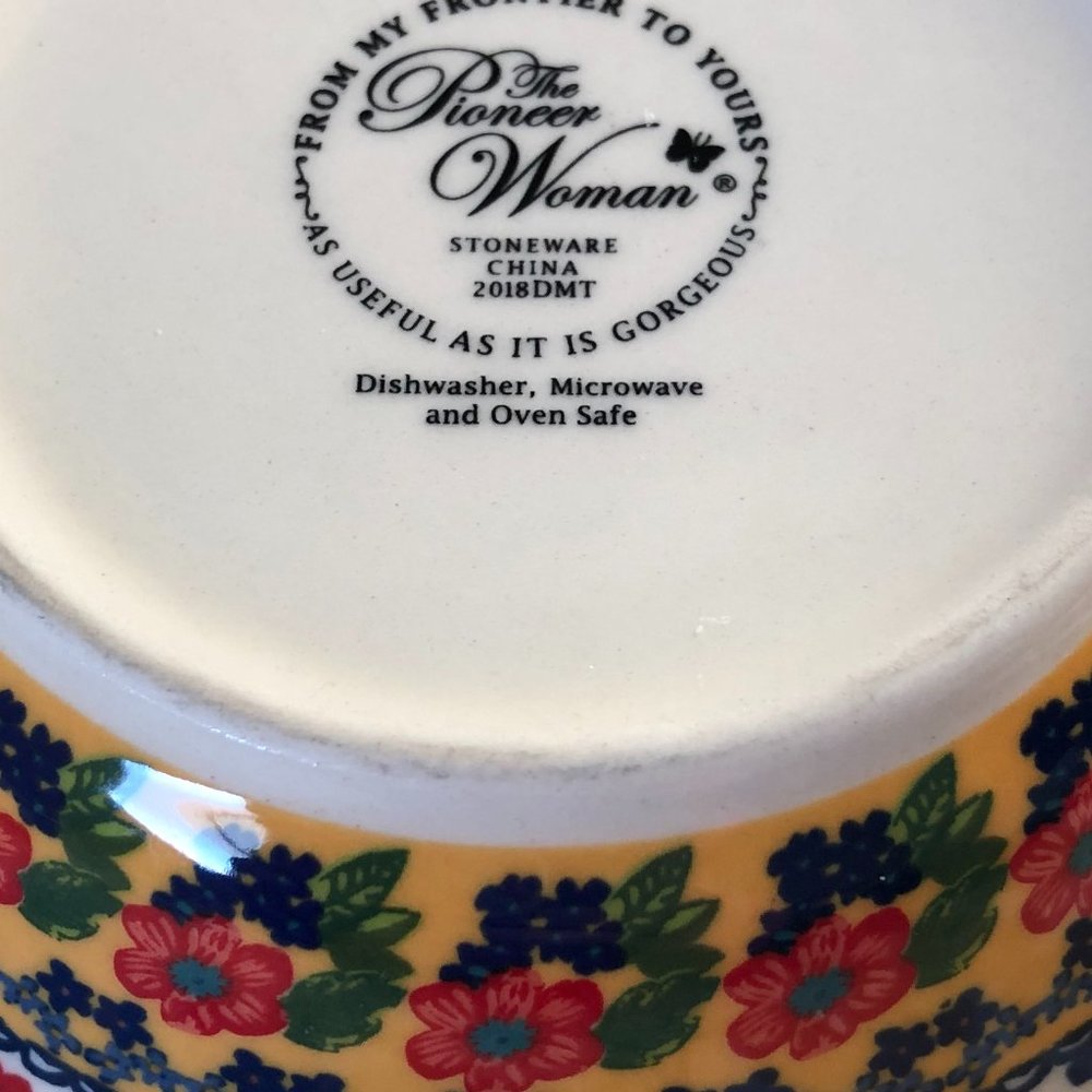The Pioneer Woman Mini Pie Plate Set 4 Pc - Picture 6 of 7
